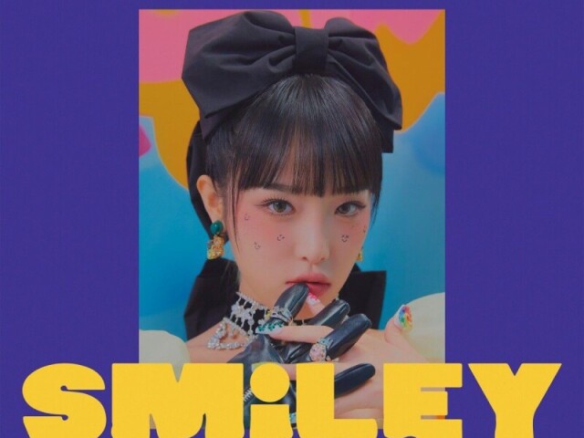 SMILEY - Yena