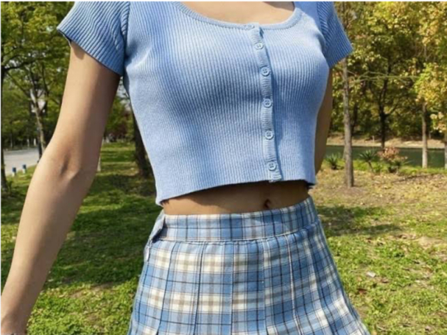 Cropped e saia azul