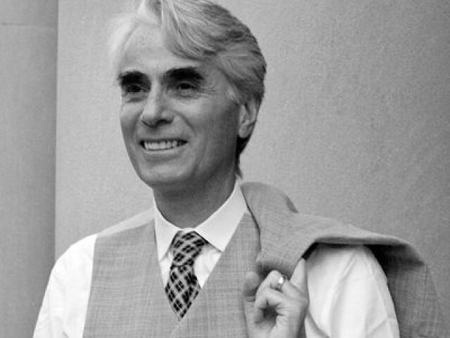 O véu da ignorância é um método não imparcial e injustificado para definir o que é uma sociedade justa segundo Robert Nozick.