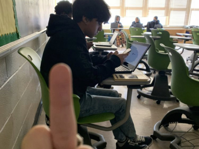 โ๐๐จ๐ฎ๐๐๐ซ๐๐ฆ ๐ฆ๐๐ฎ ๐๐จ๐ฆ๐ฉ๐ฎ๐ญ๐๐๐จ๐ซ ๐๐๐โ