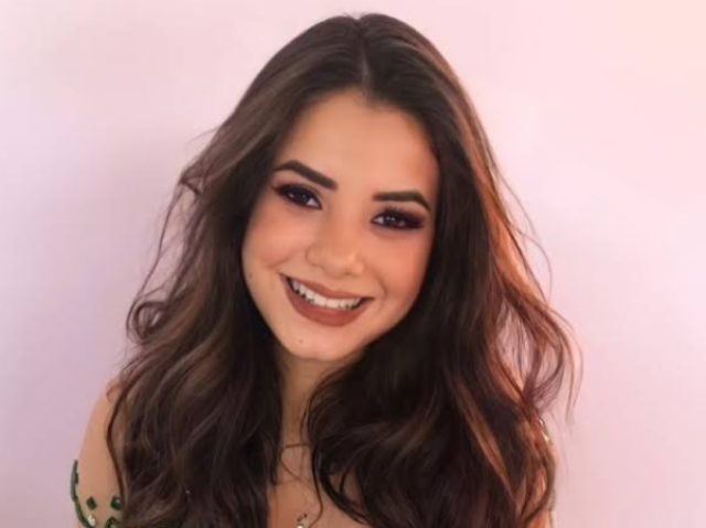 Alicia
Amei
Fofa<3