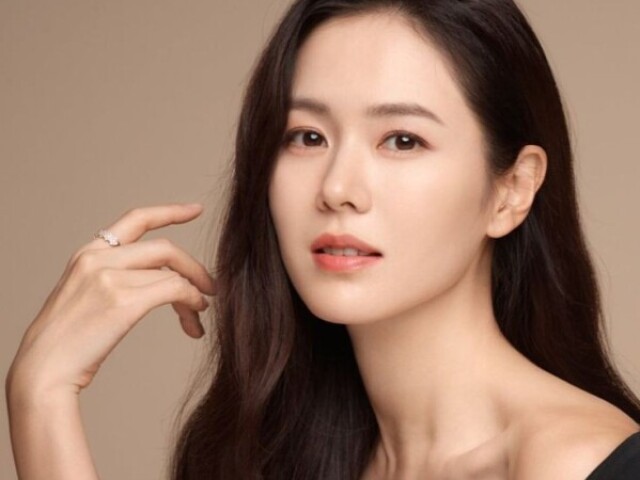 Son Ye-Jin