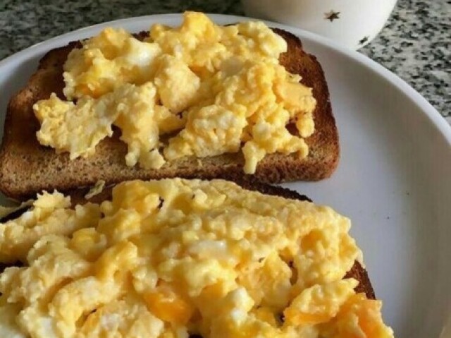 Pão e ovo, proteína matinal 😌