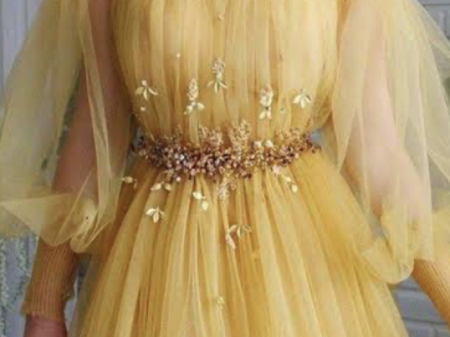 Vestido curto amarelo