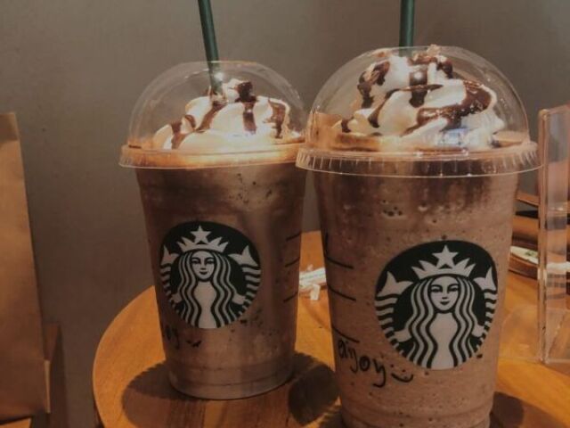 alguma bebida do Starbucks <3