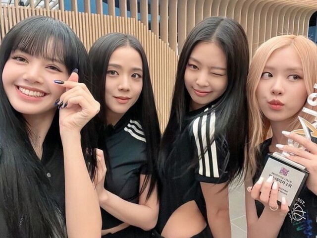 Black pink