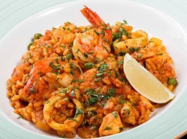 Paella com frutos do mar