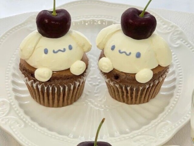 Cupcake do cinamoroll(eu n sei o nome dele)