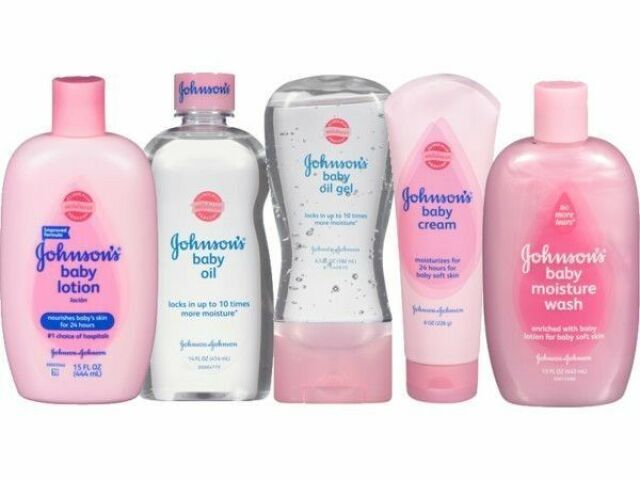 Cremes para a pele, shampoo, condicionador e colônia , da marca johmons.