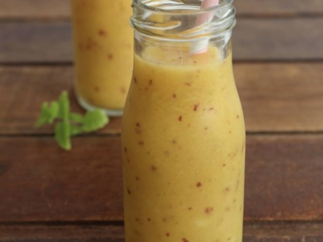 Suco de maracujá com caju