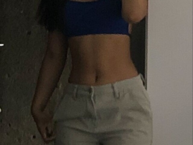 Calça larga e cropped🤍