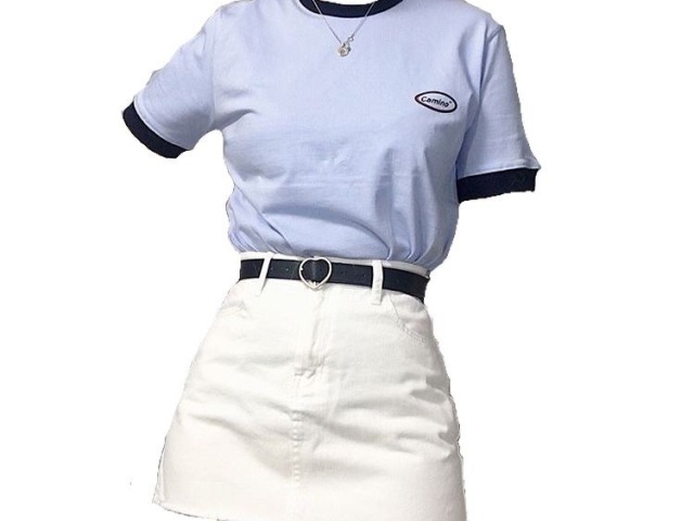 Blusa azul e saia branco estilo anos 90. Faculdade de nutrição.