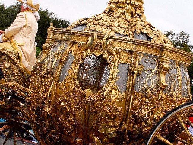 A carruagem.