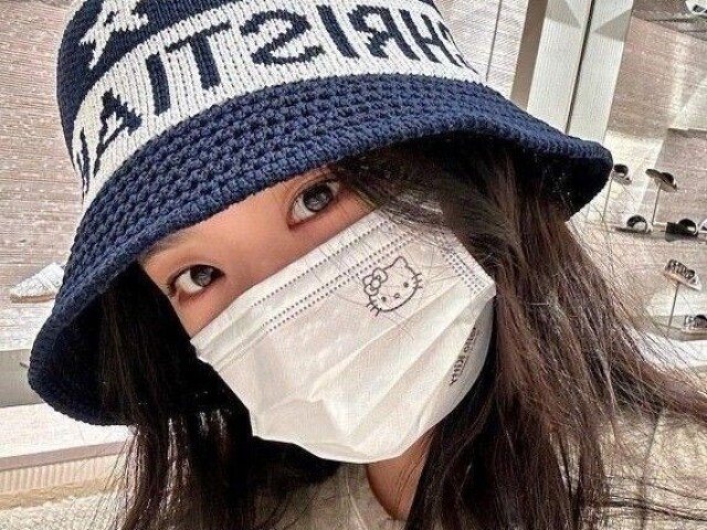 03? ๐๐