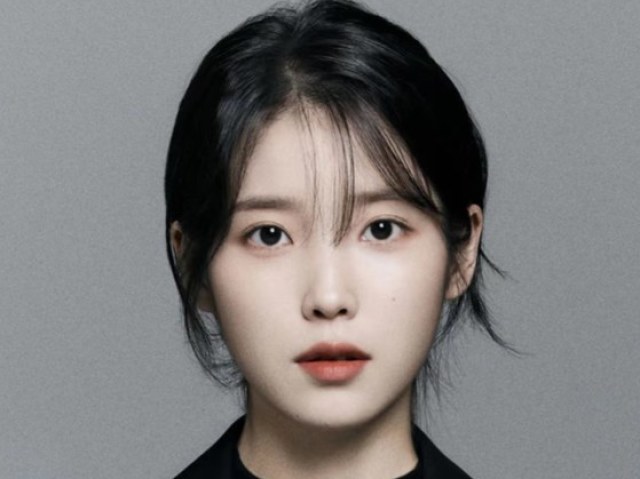 IU