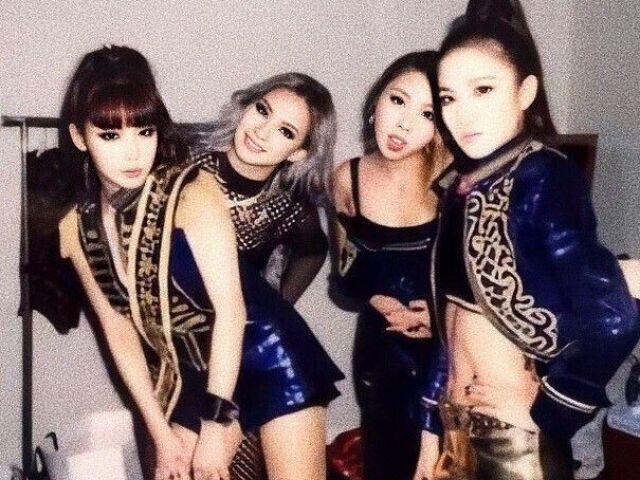 2NE1