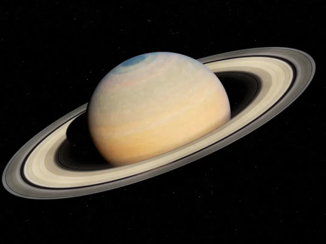 Saturno