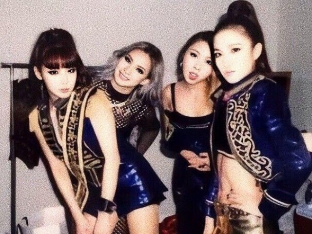 2NE1