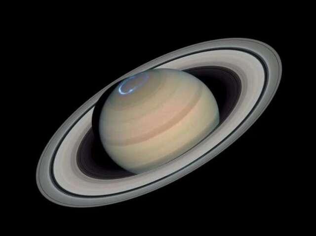 Saturno