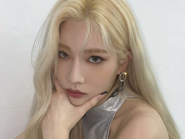 2. Kim Lip – LOONA