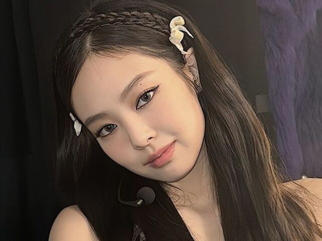 2 - Jennie