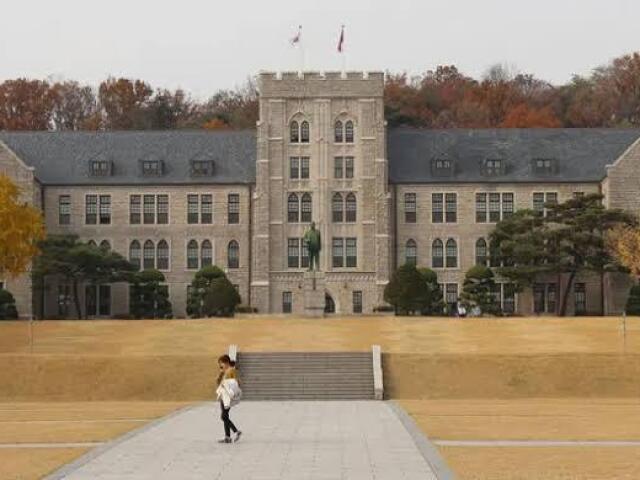 Universidade Nacional da Coreia, na Coreia do Sul