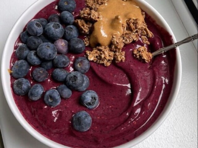 Açaí blueberry creme de caramelo
(Aqui é brasileiro)