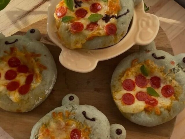 Mini pizza de sapinho