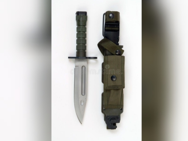 Faça militar
Dano zumbis e vivos
5/10 e 9/10
Precisão zumbis e vivos
5/10 e 8/10
Alcance zumbis e vivos
4/10 e 5/10
Mobilidade zumbis e vivos
3/10 e 4/10
Controle zumbis e vivos
9/10 e 10/10