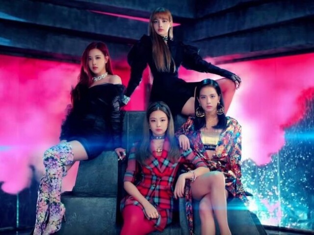 4D — blackpink !