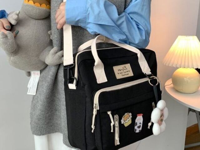 Bolsa de ombro
Black