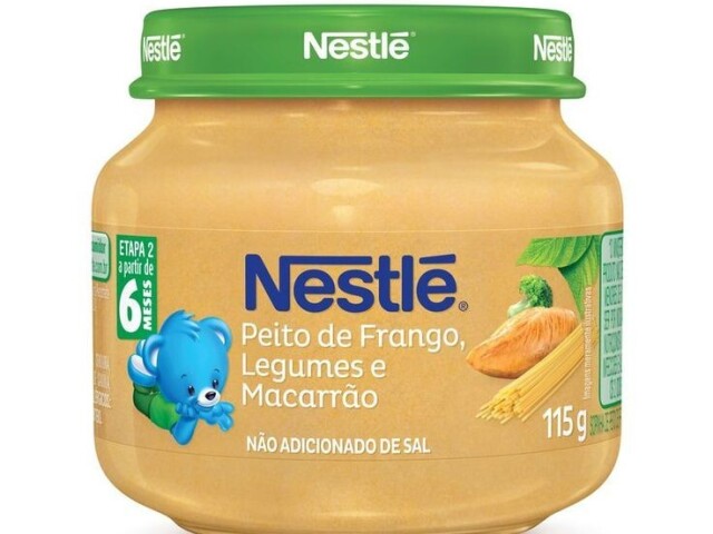 Peito de frango, legumes e macarrão