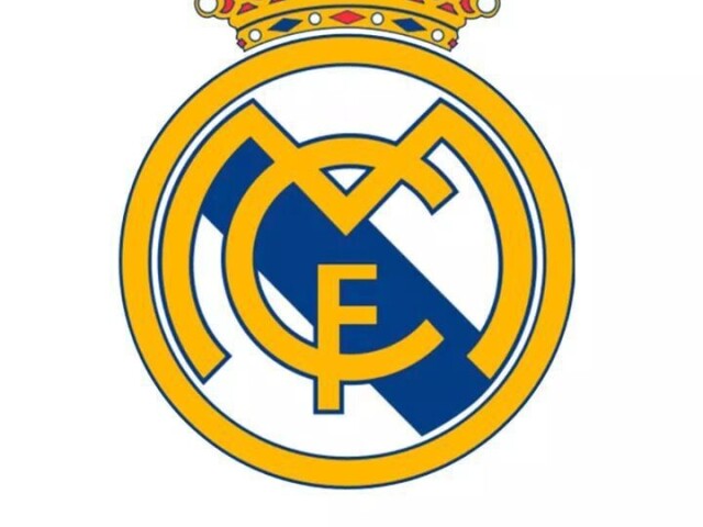 Real Madrid
Pois o Cristiano Ronaldo jogou
E também pq ele acompanhou toda a história e carreira do real Madrid