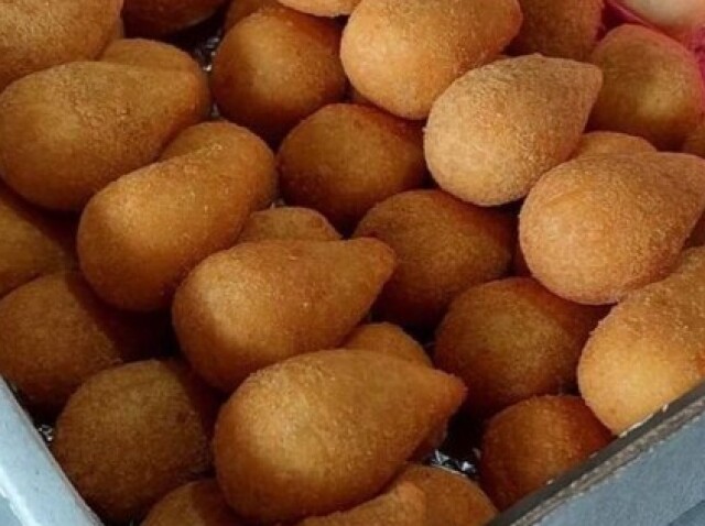 (Eu pg duas imagens iguais mais eu cortei pra coxinha 👍🏻)