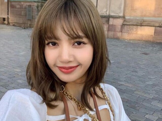 Lisa - blackpink (26 anos)