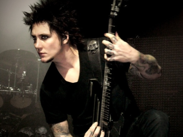 Synyster gates