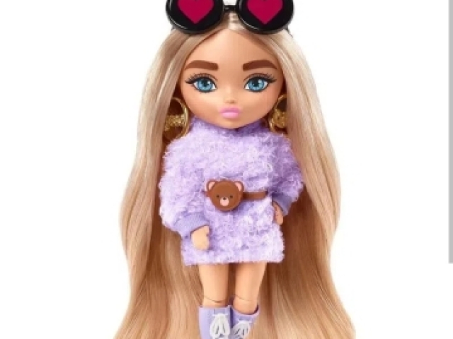 Uma Barbie mini?