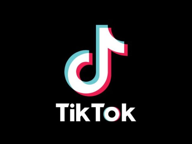 Quero ficar mechendo no TikTok