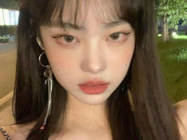 • Elen kim
🇰🇷 coreana
16 anos
Já Participou de um filme americano
Treinou 4 anos
