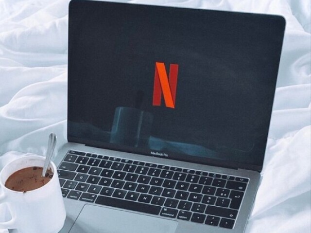 💻Assiste Netflix💻