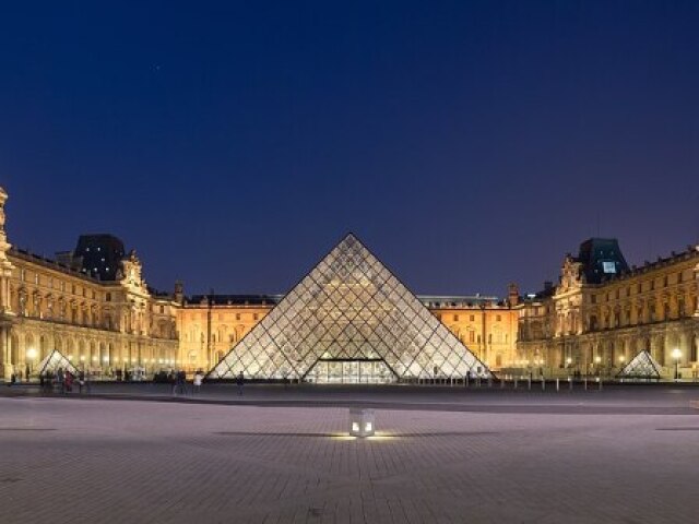 Museu do Louvre