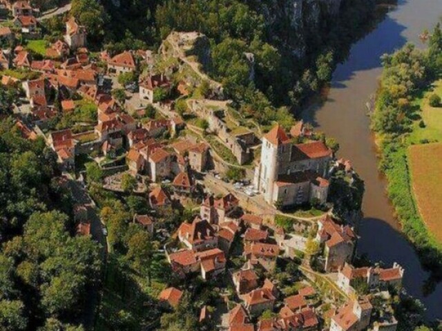 Cidade 4
Alegria pura, população pequena