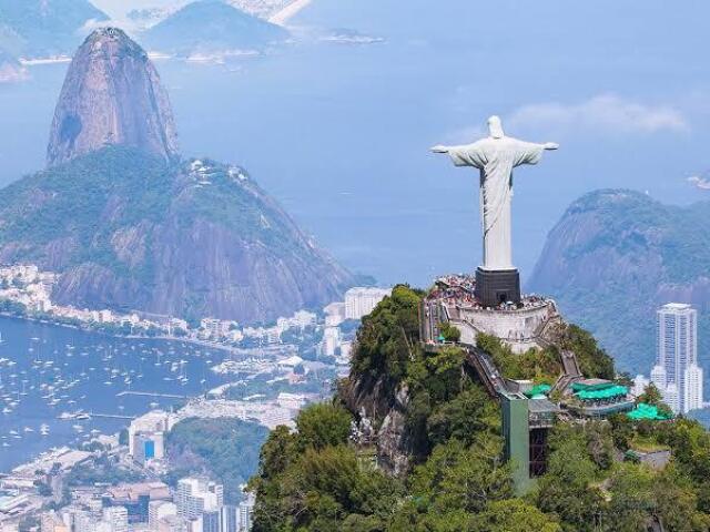 é carioca