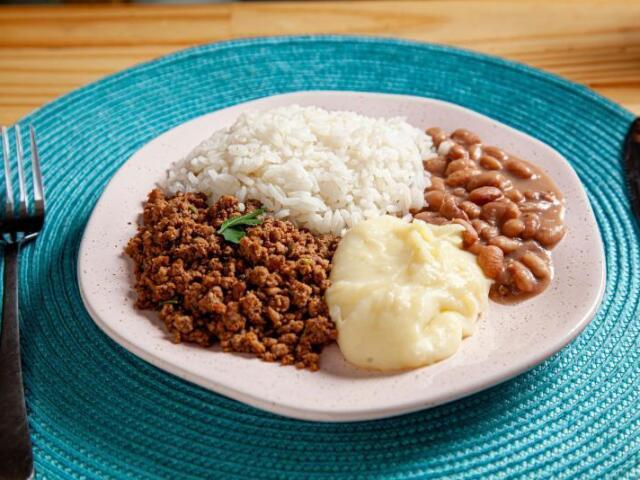 Arroz, Feijão e carne