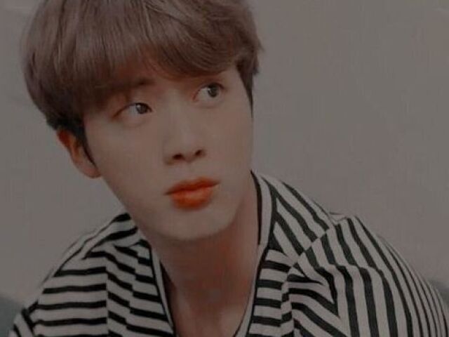 Jin carinha de coitadinho