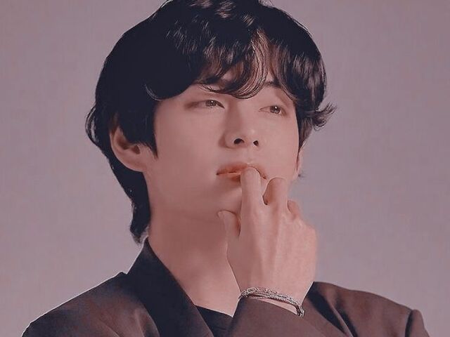 Taehyung pensante