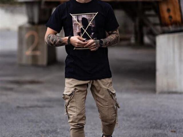 Outra/quero roupas masculinas