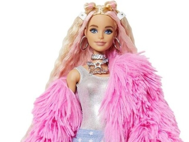 Barbie Extra