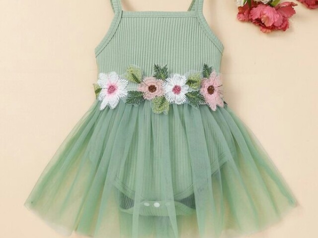 Este vestido Verde claro de Flores