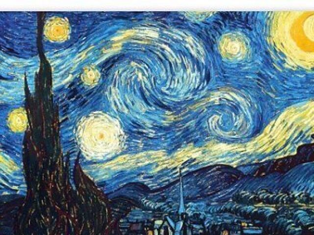 A Noite estrelada -O quadro mais famoso do pintor holandês foi criado enquanto Van Gogh estava internado no hospital psiquiátrico de Saint-Rémy-de-Provence durante o ano de 1889.
Vincent havia pedido para o irmão mais novo, Theo, interná-lo após uma série de surtos psicóticos. Não é confirmado propriamente qual o problema de saúde que acometia o artista, mas suspeita-se de bipolaridade e depressão profunda.
A tela acima ilustra o nascer do sol visto da janela do quarto onde Van Gogh dormia. O trabalho apresenta alguns elementos peculiares como as espirais do céu que imprimem uma noção de profundidade e movimento. Apesar do céu caótico, o vilarejo que aparece na pintura tem ar pacato e alheio ao turbilhão exterior
